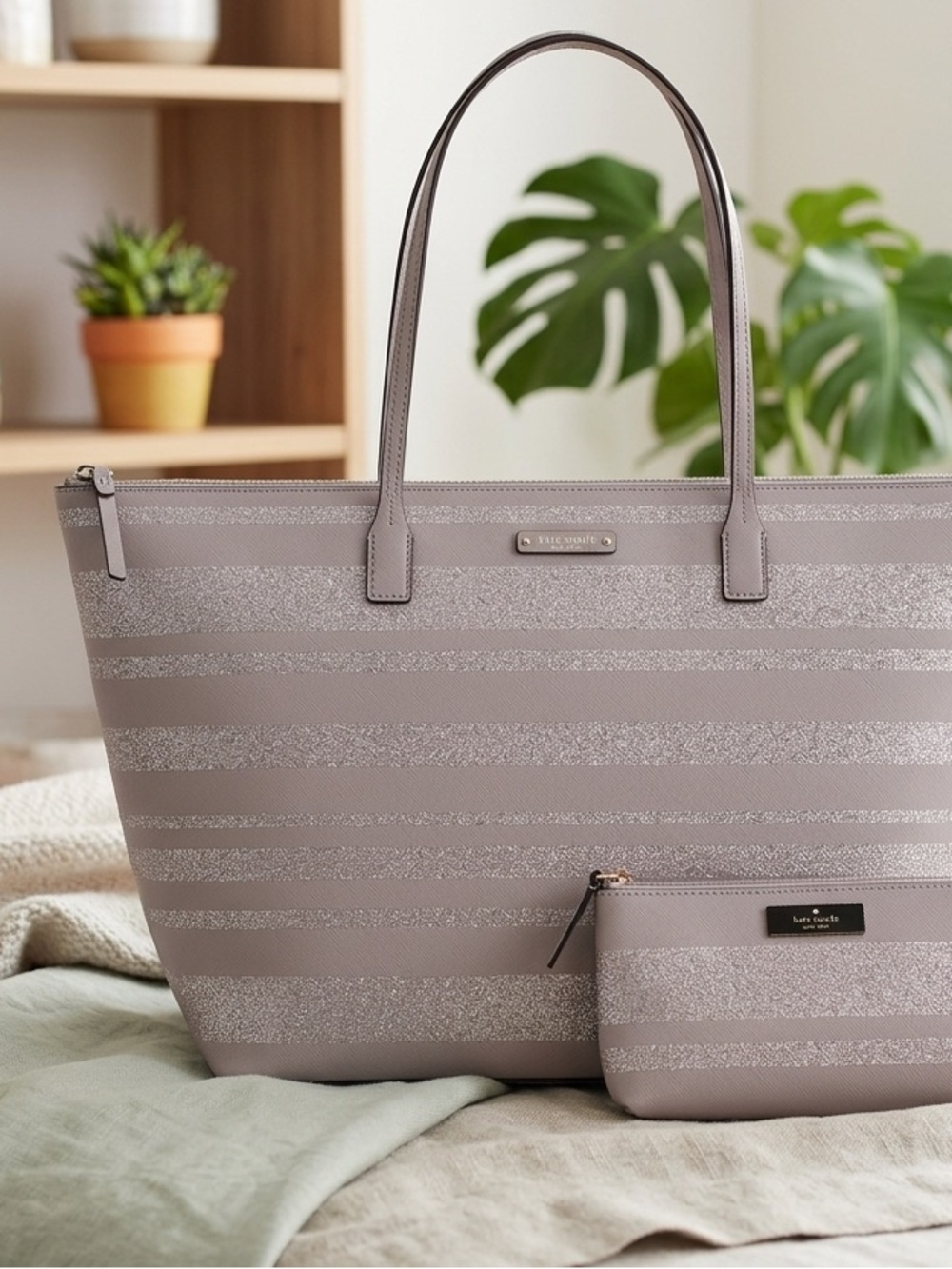kate spade Haven lane Hani Silver/grey Stripe Tote w/ matching makeup pouch NWT - Picture 4 of 8